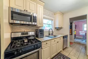 1900 W 58th Pl, Merrillville, IN 46410 - Photo 12