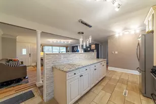 1900 W 58th Pl, Merrillville, IN 46410 - Photo 8