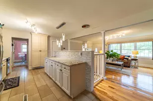 1900 W 58th Pl, Merrillville, IN 46410 - Photo 10