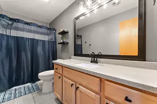 946 Elm Dr, Crown Point, IN 46307 - Photo 14