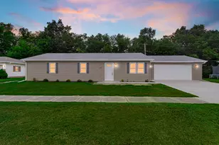 2105 Chatfield Rd, Kingsford Heights, IN 46346 - Photo 2