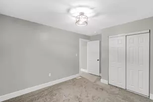 3767 Brown St, Hobart, IN 46342 - Photo 20