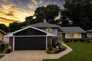 5324 Johnson St, Merrillville, IN 46410 - Photo 2
