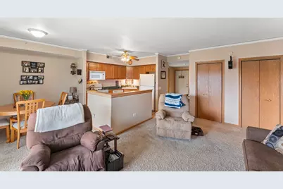 212 Swan Drive #3c, Dyer, IN 46311 - Photo 4