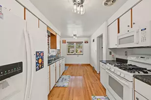 1338 35th St, Munster, IN 46321 - Photo 6