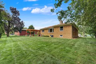 1338 35th St, Munster, IN 46321 - Photo 30