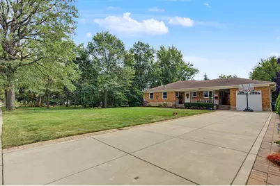 1338 35th Street, Munster, IN 46321 - Photo 2