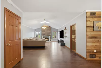 536 W 450 N, Hobart, IN 46342 - Photo 8