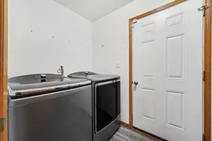 1150 W 86th Pl, Merrillville, IN 46410 - Photo 14