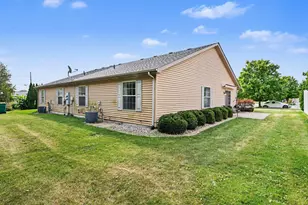 1150 W 86th Pl, Merrillville, IN 46410 - Photo 2