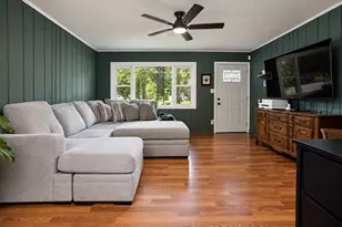 2834 W 38th Ave, Hobart, IN 46342 - Photo 6