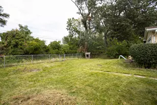 2834 W 38th Ave, Hobart, IN 46342 - Photo 22