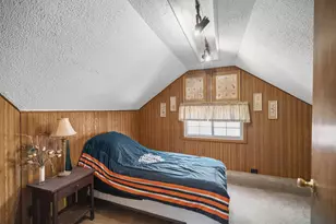 242 169th St, Hammond, IN 46324 - Photo 18