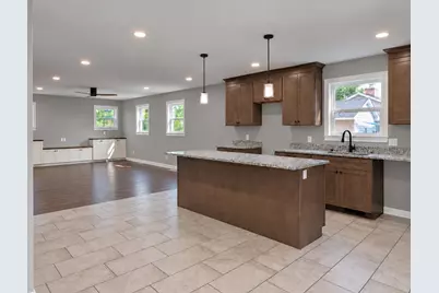 615 Yellowstone Road, Valparaiso, IN 46385 - Photo 4