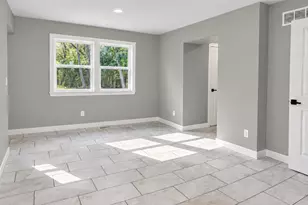 615 Yellowstone Rd, Valparaiso, IN 46385 - Photo 6