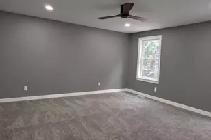 615 Yellowstone Rd, Valparaiso, IN 46385 - Photo 8