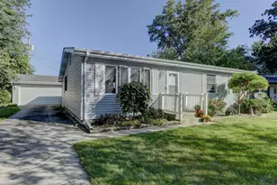 5112 W 77th Ct, Schererville, IN 46375 - Photo 2