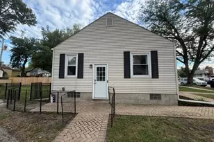 234 S Ridge St, Crown Point, IN 46307 - Photo 2