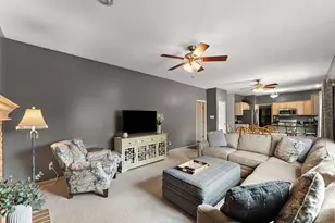 160 Deertrail Dr, Dyer, IN 46311 - Photo 8