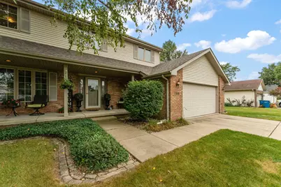 160 Deertrail Drive, Dyer, IN 46311 - Photo 4