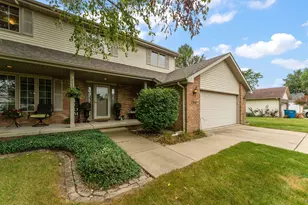 160 Deertrail Dr, Dyer, IN 46311 - Photo 4
