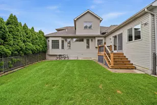 9405 Julia Dr, Saint John, IN 46373 - Photo 36