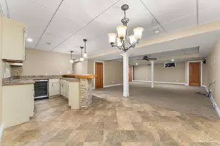 405 Galway Dr, Valparaiso, IN 46385 - Photo 18