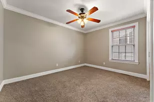 405 Galway Dr, Valparaiso, IN 46385 - Photo 12