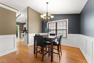 405 Galway Dr, Valparaiso, IN 46385 - Photo 4