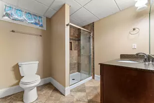 405 Galway Dr, Valparaiso, IN 46385 - Photo 20