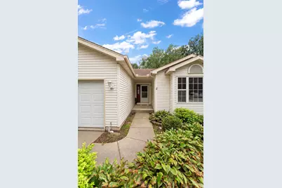 405 Galway Drive, Valparaiso, IN 46385 - Photo 2