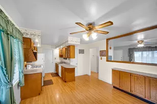 628 Oxbow Rd, Valparaiso, IN 46385 - Photo 6