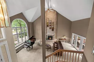 4610 Thornbury Dr W, Valparaiso, IN 46383 - Photo 18