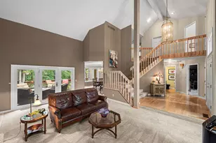 4610 Thornbury Dr W, Valparaiso, IN 46383 - Photo 6