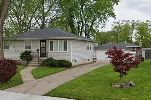 834 N Arbogast St, Griffith, IN 46319 - Photo 2