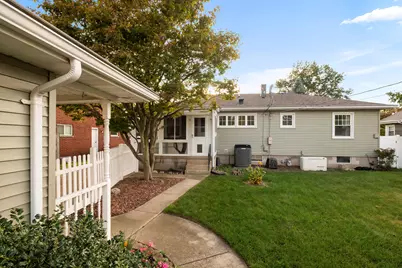 27 N Connecticut Street, Hobart, IN 46342 - Photo 16