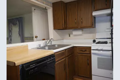 107 E Beaver Street, Morocco, IN 47963 - Photo 10