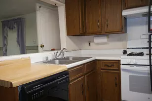 107 E Beaver St, Morocco, IN 47963 - Photo 10