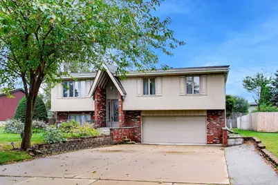 1138 Fran Lin Pkwy, Munster, IN 46321 - Photo 1