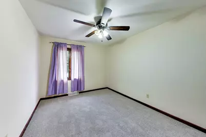 1138 Fran Lin Pkwy, Munster, IN 46321 - Photo 16