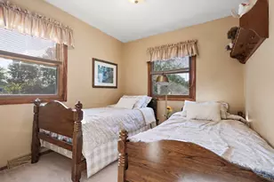 1403 Boca Lago Dr, Valparaiso, IN 46383 - Photo 12