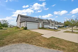 11238 Pike Pl, Crown Point, IN 46307 - Photo 2