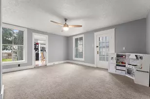 205 Noble St, La Porte, IN 46350 - Photo 6