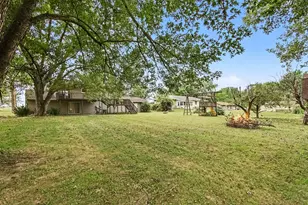 103 W Division Rd, Valparaiso, IN 46385 - Photo 54