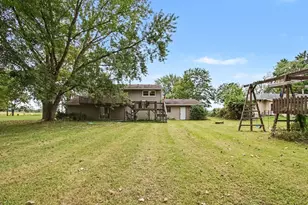 103 W Division Rd, Valparaiso, IN 46385 - Photo 12
