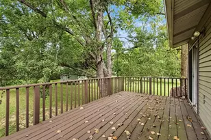 103 W Division Rd, Valparaiso, IN 46385 - Photo 10