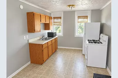17 N Main Street, Knox, IN 46534 - Photo 6