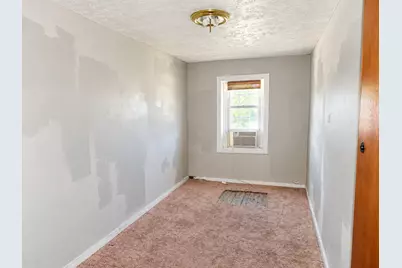 17 N Main Street, Knox, IN 46534 - Photo 10