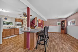 9517 Farmer Dr, Highland, IN 46322 - Photo 6
