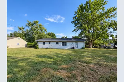 601 W Alice Street, Kouts, IN 46347 - Photo 12
